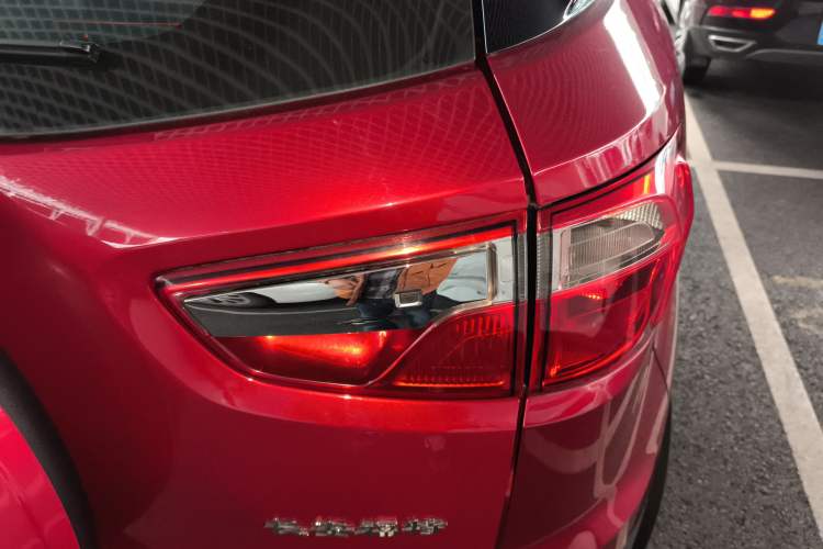 Used Ford EcoSport 2013 1.5L Manual Comfort Model
