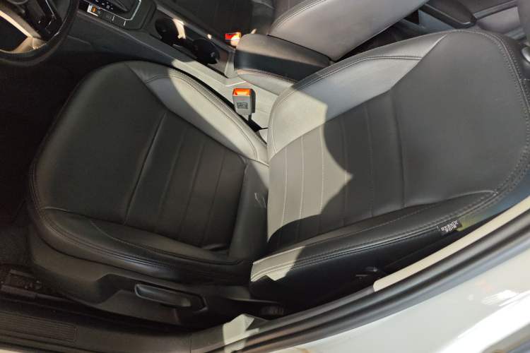 Used Volkswagen Lamando 2019 230TSI DSG Vision Edition China VI Standard
