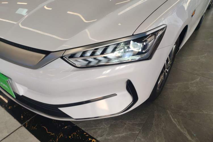 Used BYD Qin PLUS 2021 EV 400KM Luxury Model
