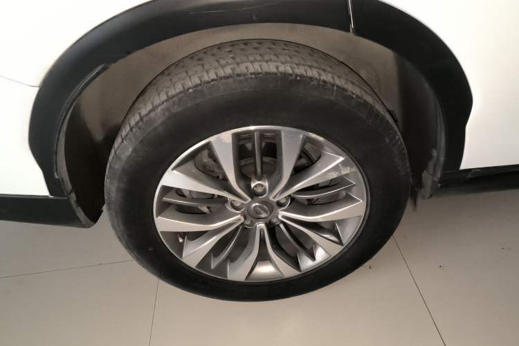 Used GAC Trumpchi GS8 2017 320T Two-Wheel Drive Luxury Smart Connectivity Version (7 Seats)
