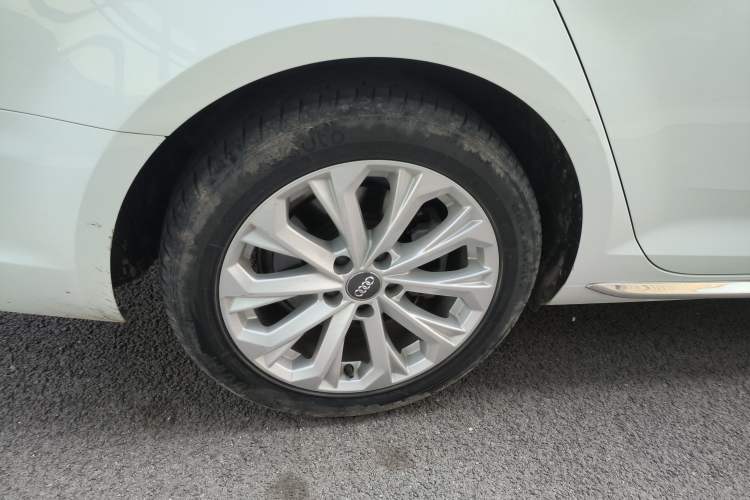 Used Audi A4L 2019 40 TFSI Ambition China VI