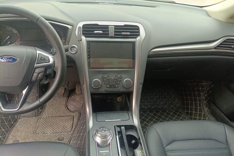 Used Ford Mondeo 2018 EcoBoost 180 Smart Control Fashion Model China VI Standard