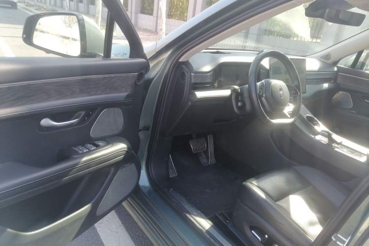 Used Hima AITO M5 2022 Extended-Range Four-Wheel Drive Performance Version
