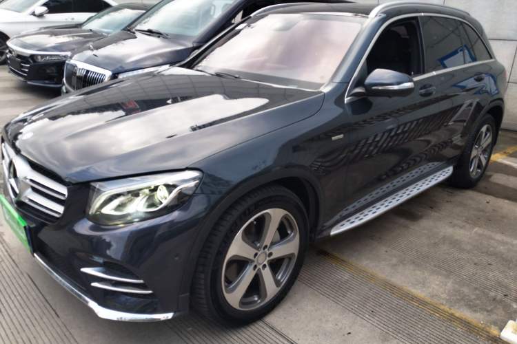 Used Mercedes-Benz GLC 2017 GLC 260 4MATIC Luxury Model
