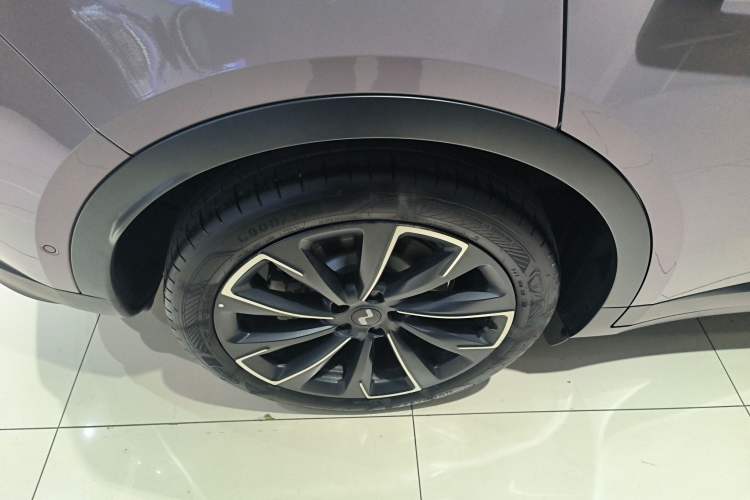 Used ONVO L60 2024 60 kWh Rear-Drive Version
