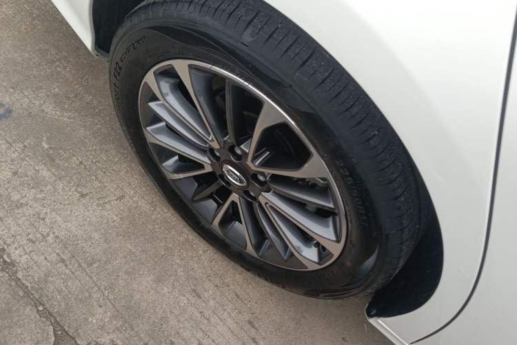 Used GAC Trumpchi EMPOW 2021 270T DCT J11 Version