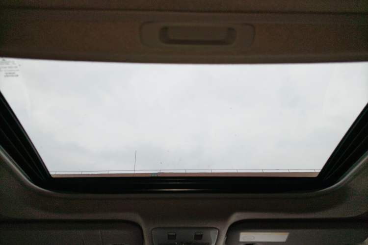 Used Toyota YARiS L 2017 1.5G CVT JingSu Model with Upgraded Sunroof
