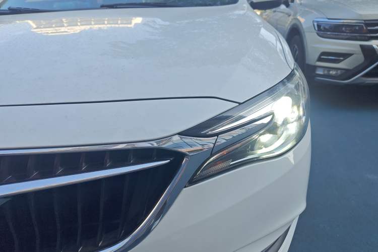 Used Buick GT 2019 15T Dual-Clutch Connected Elite Model China VI
