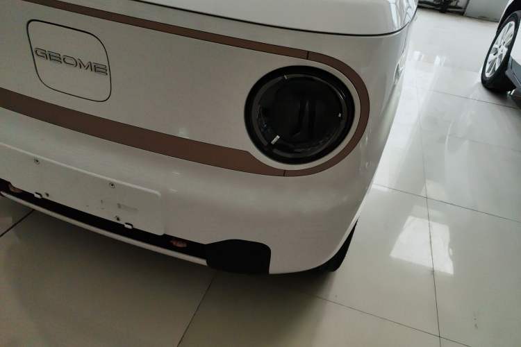 Used Geely Galaxy Panda 2023 Panda Mini 200km Endurance Bear