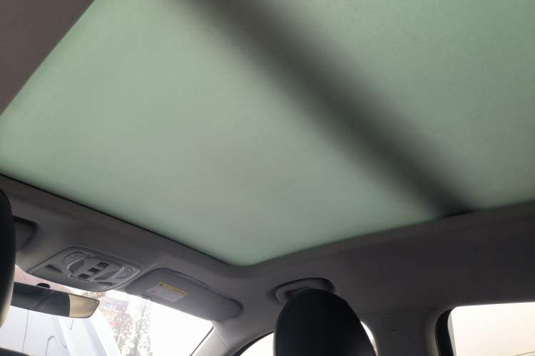 Used Roewe RX5 MAX 2019 300TGI Automatic 4G Connect Luxury Edition
