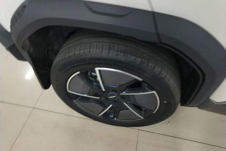 Used  Titanium 3 2025 501 km All-Wheel Drive Intelligent Driving Max Edition