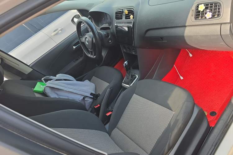 Used Volkswagen Polo 2016 1.4L Automatic Trendy Model
