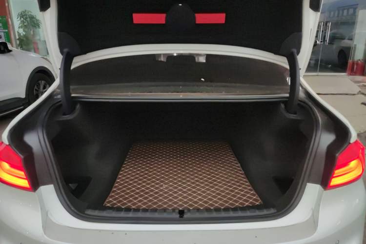 Used BMW 5 Series 2019 Restyled 525Li M Sport Package
