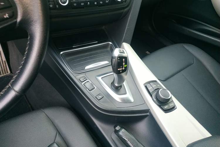 TDK.VehicleDetails.img