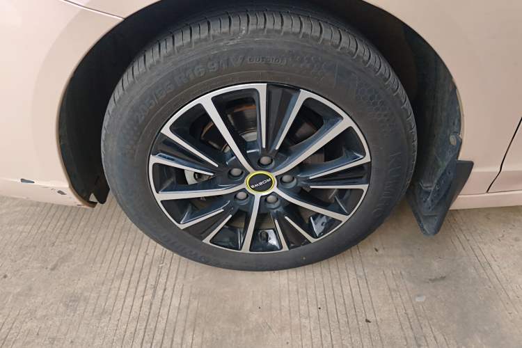 Used Roewe i5 2021 Revised Version 1.5L CVT Diamond Edition