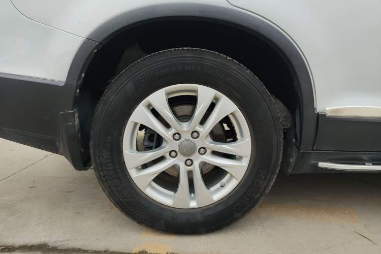 Used Haval H6 2015 Revised Version Sport Edition 1.5T Manual Transmission Two-Wheel Drive Elite Grade