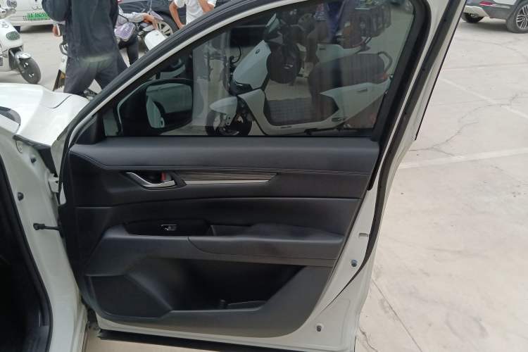 Used Mazda CX-5 2021 2.0L Automatic Two-Wheel Drive ZhiZun Version
