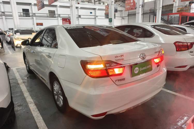 Used Toyota Camry 2016 2.0E 10th Anniversary Elite Edition