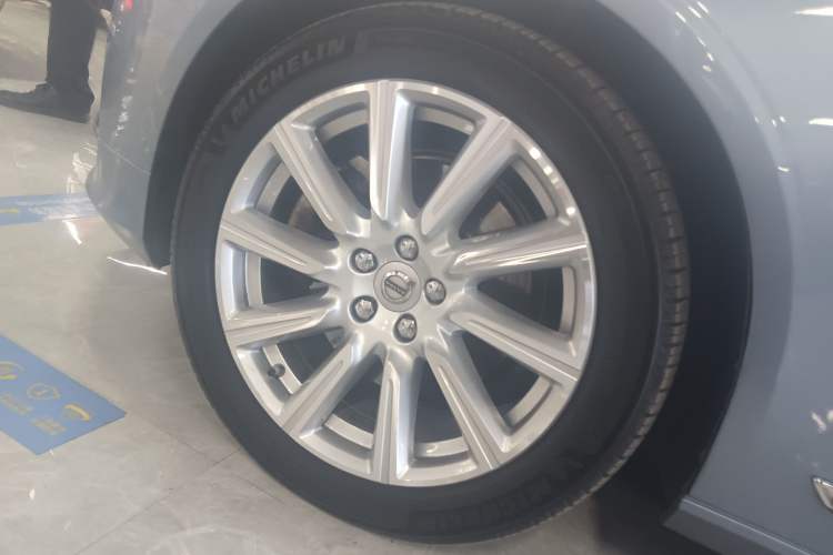 Used Volvo S90 2020 T5 Zhiyi Luxury Edition