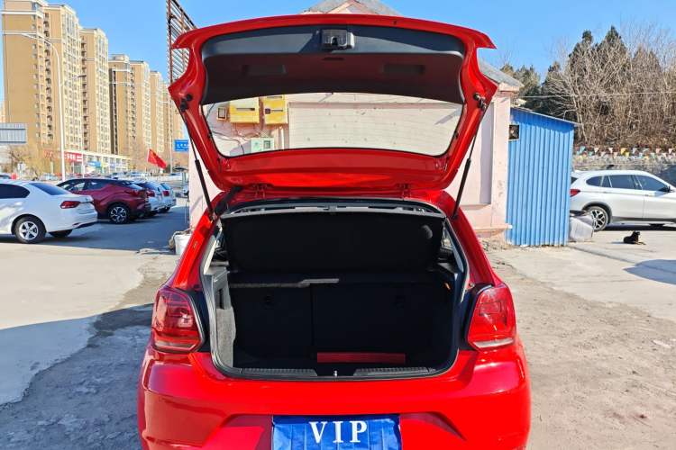 Used Volkswagen Polo 2014 1.4L Automatic Comfort Edition
