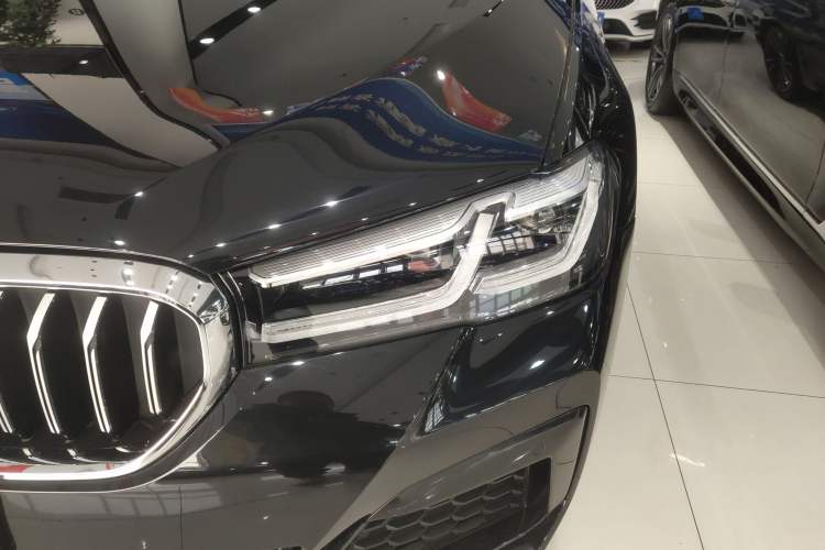 Used BMW 5 Series 2022 Second Facelift 530Li Leading Edition M Sport Package
