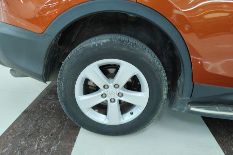 Used Toyota RAV4 2013 2.0L CVT Four-Wheel Drive Fashion Edition
