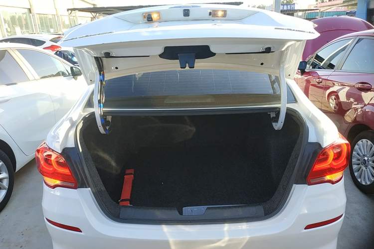 Used Chevrolet Cavalier 2018 320 Automatic Enjoyment Sunroof Edition
