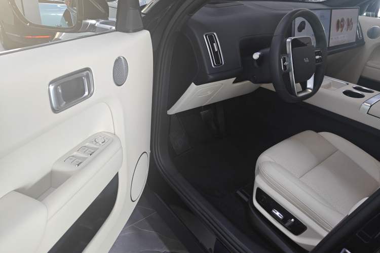 Used Li Auto L7 2023 Max model
