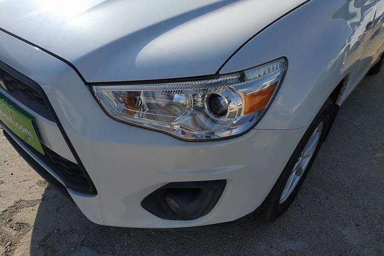 Used Mitsubishi ASX 2013 2.0L CVT Two-Wheel Drive Elite Edition
