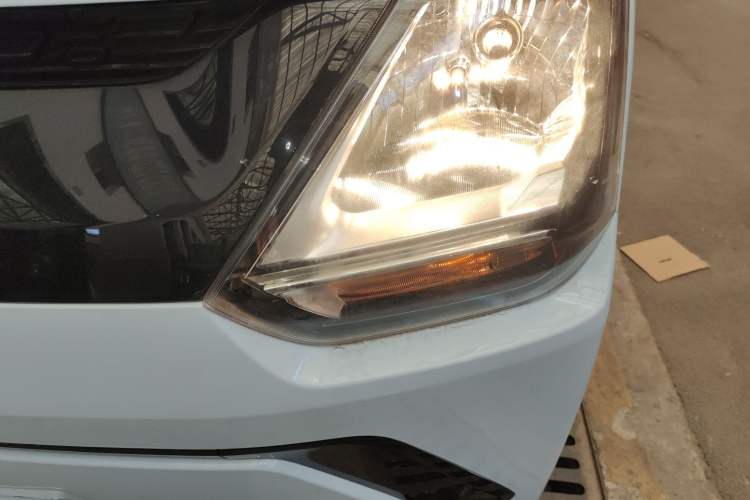 Used Dongfeng Fengon MINIEV 2022 Candy-Style Bubble Gum
