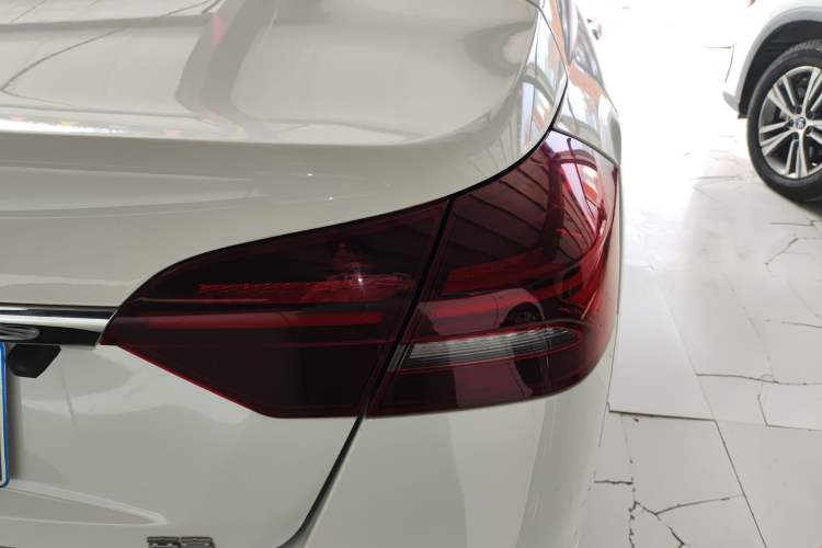 Used Geely Auto Emgrand 2021 UP 1.5L Manual Luxury Model
