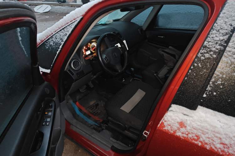 Used Suzuki SX4 2011 Revised 1.6L Automatic Dynamic Version