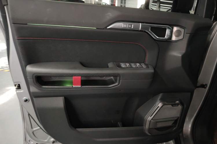 Used Jetour Traveler 2023 2.0T All-Wheel Drive CrossPRO+
