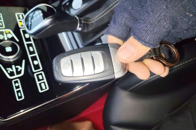 Used Hongqi H5 2019 30TD Dynamic Edition
