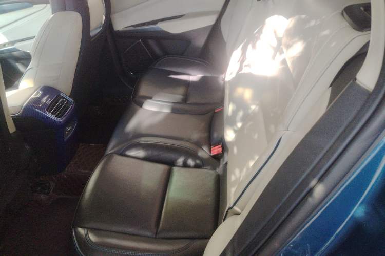 Used Lynk & Co 01 2017 2.0T Two-Wheel Drive Zhaopu Version
