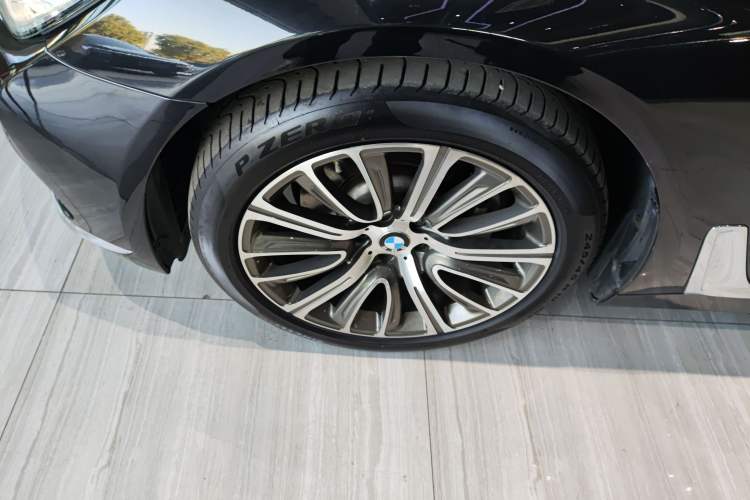 Used BMW 7 Series 2017 730Li Leading Model
