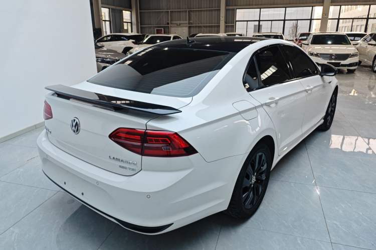 Used Volkswagen Lamando 2021 280TSI DSG Luxury Phantom Edition
