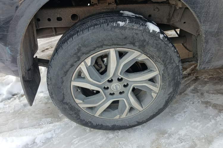 Used Dongfeng Ruichi 7 2023 2.3T Automatic Two-Wheel Drive Diesel Standard Version with Long Cargo Bed
