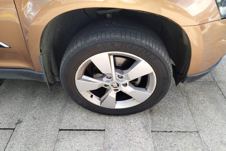 Used Skoda Yeti 2014 1.8TSI DSG Polar Edition
