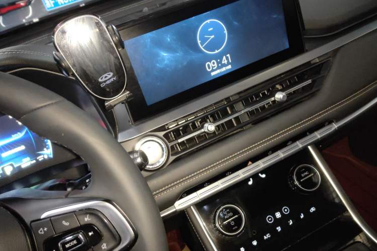 Used Chery Tiggo 8 2024 Honor Edition 230TCI Automatic Excellence Version 5 Seats
