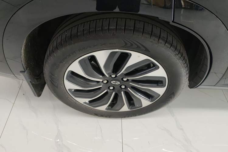 Used Hima AITO M7 2024 1.5T Rear-Drive Plus Version 6 Seats
