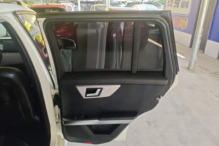 Used Mercedes-Benz GLK-Class 2015 GLK 260 4MATIC Dynamic Edition Ultimate Version
