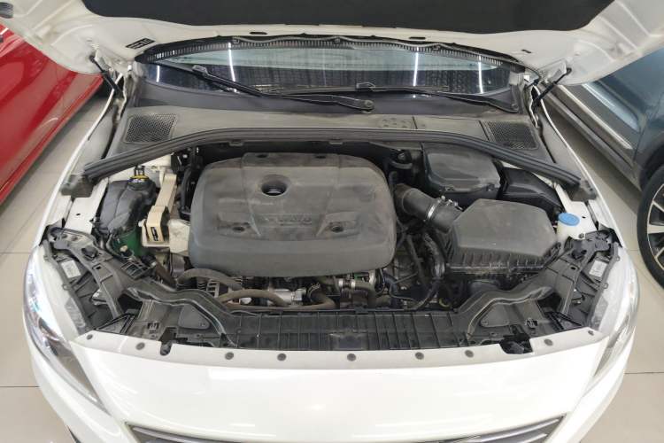 Used Volvo S60 2017 S60L T3 Smart Drive Edition
