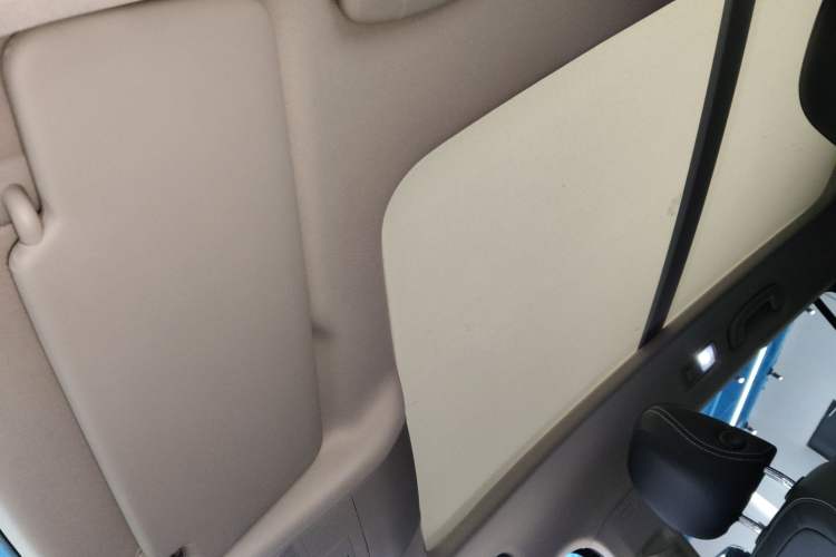 Used Volkswagen Tiguan L 2024 Outstanding Model 330TSI Automatic Two-Wheel Drive R-Line Dragon Glory Edition
