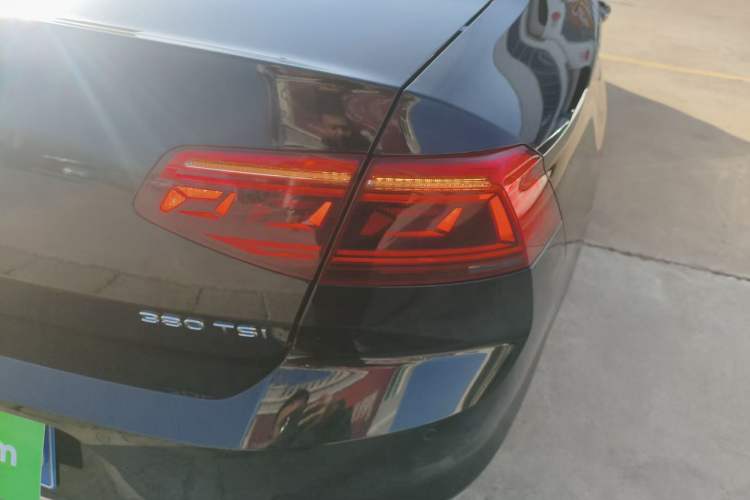 Used Volkswagen Magotan 2020 330TSI DSG Leading Model
