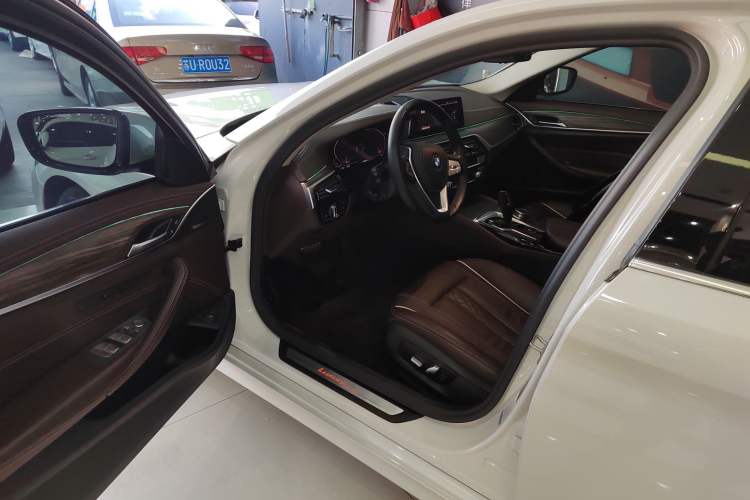 Used BMW 5 Series 2020 530Li Leading Edition Luxury Package