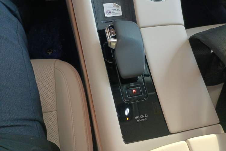 Used Hima AITO M5 2022 Range-Extended Rear-Drive Standard Version
