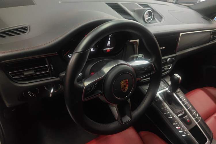 Used Porsche Macan 2018 Macan 2.0T