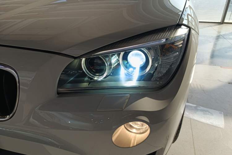 Used BMW X1 2015 sDrive18i Leading Edition
