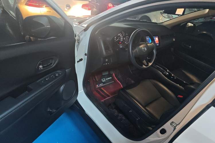 Used Honda Vezel 2020 1.5L CVT Elite Edition
